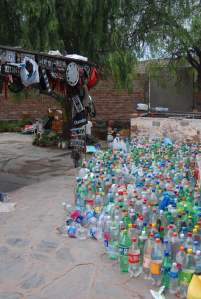 Ofrendas para la Difunta Correa Ofrendas para la Difunta Correa