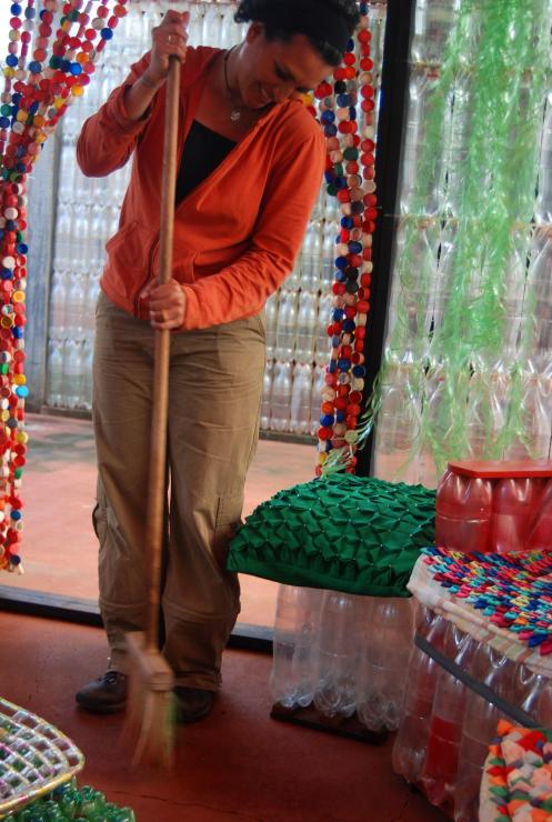 Escoba de hilos de botellas Escoba de hilos de botellas