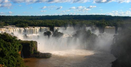 Cataratas de Iguazú... el correr de las aguas Cataratas de Iguazú... el correr de las aguas