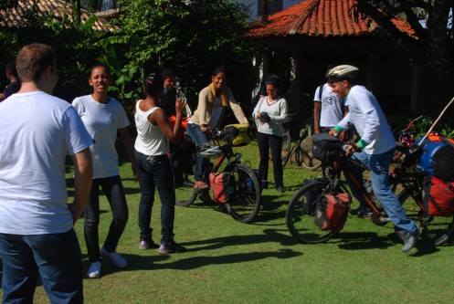 Grupo de jóvenes de Maresias en Cleta y Cleto Grupo de jóvenes de Maresias en Cleta y Cleto