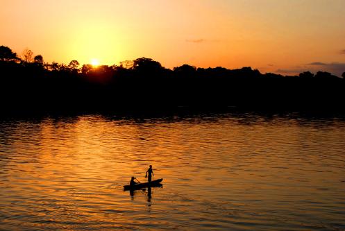 atardecer en el Amazonas